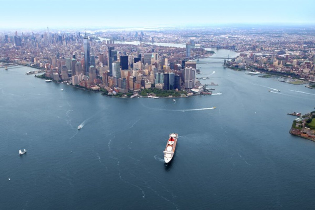 Queen Mary 2 in New York