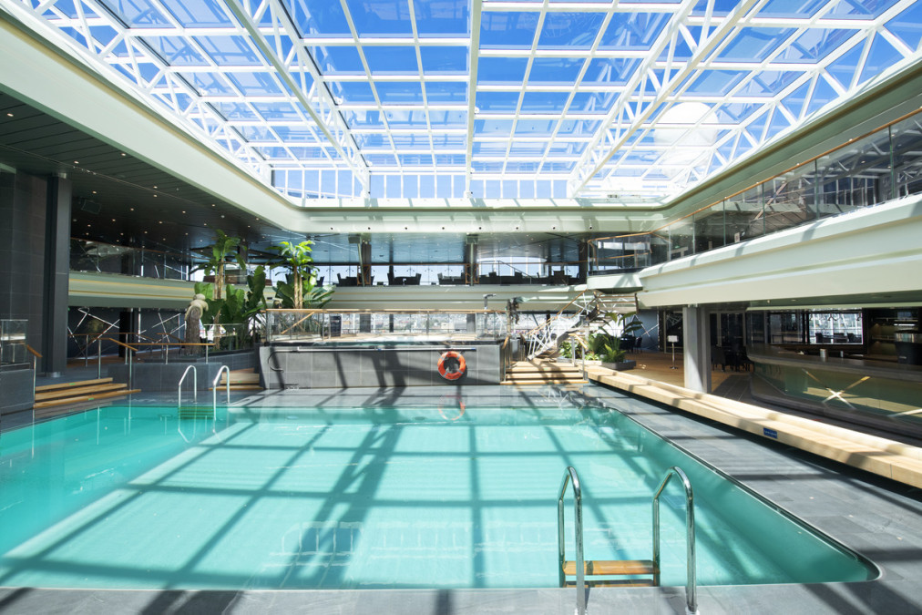 MSC Virtuosa Tropical Pool