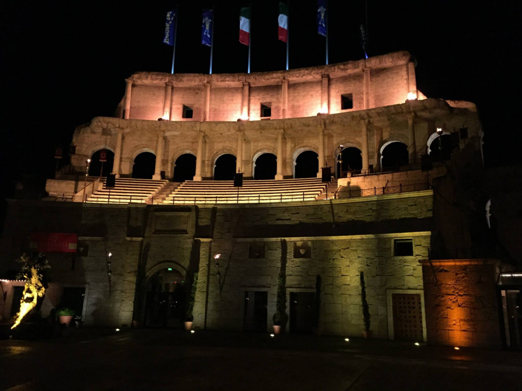 original_Colosseo_bei_Nacht