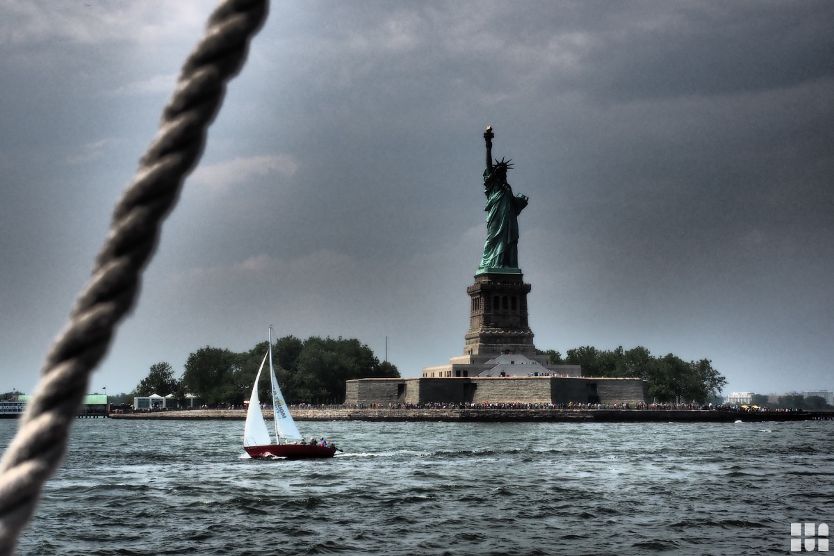 original_StatueofLibertydramatisch_4608x3072