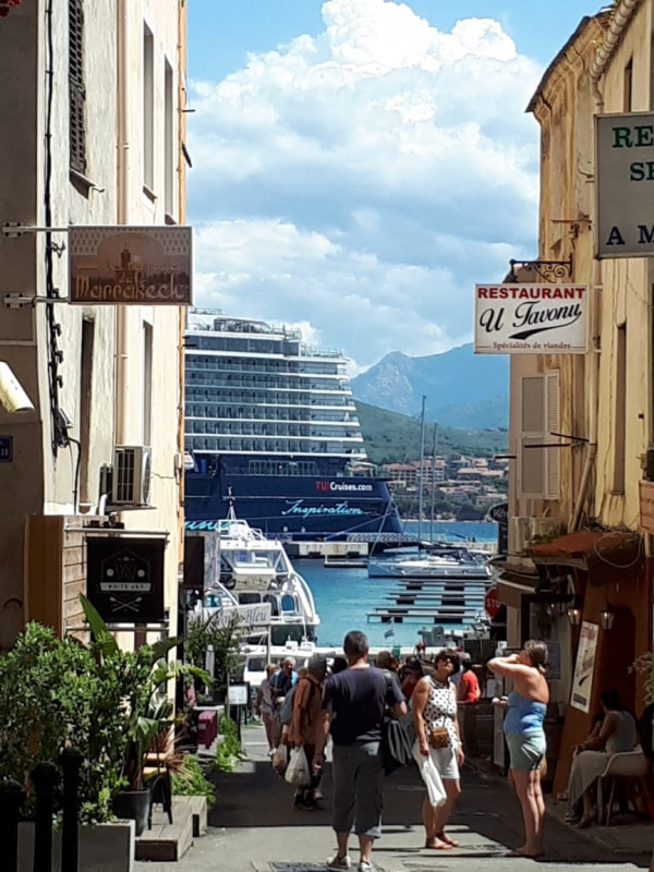 original_Ajaccio_mit_Schiff