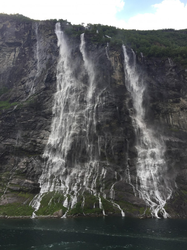 original_Sieben_Schwestern_Wasserfall