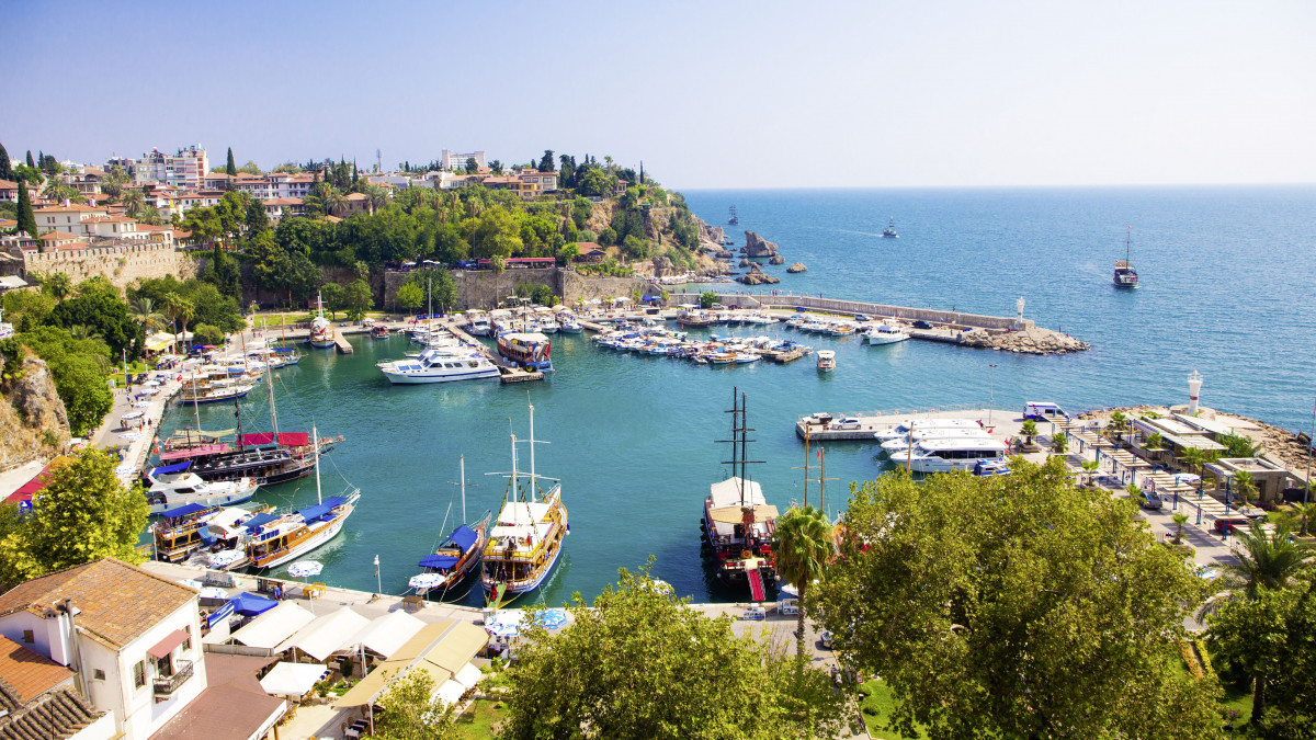 original_T_rkei_Antalya_Hafen