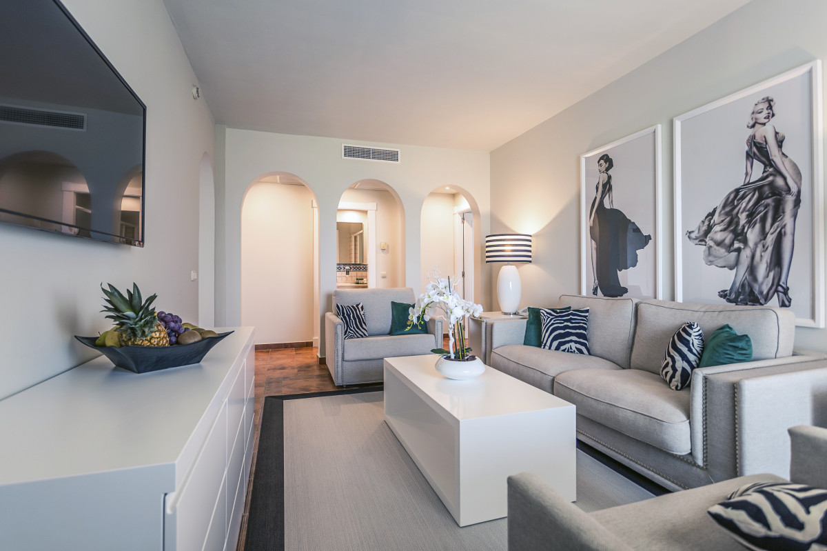 original_AGP_Suite_0020