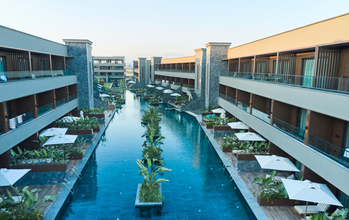 original_AYT_Pool_0003