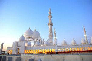 original AbuDhabi Moschee shutterstock 21618808