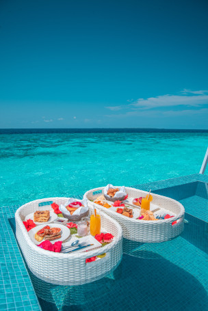 original Floating Breakfast Malediven
