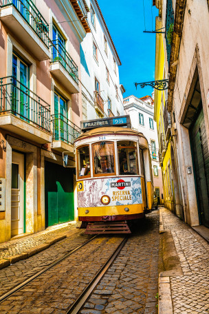 original Portugal Douro tram-5621646 2